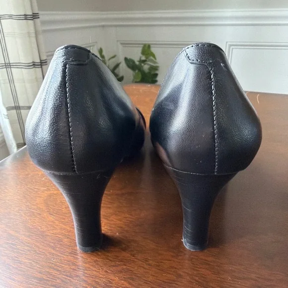 Lauren Ralph Lauren Black Leather Block Heel Pumps Buckle Womens 6.5 New w Flaws - Picture 2 of 9